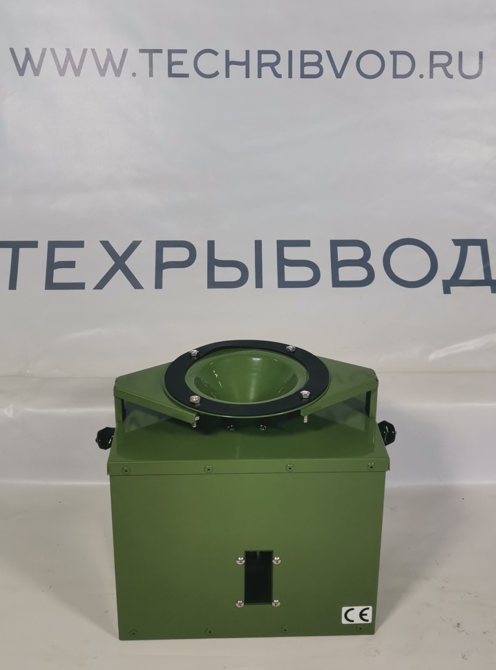 Фронтальная кормушка для открытых водоемов