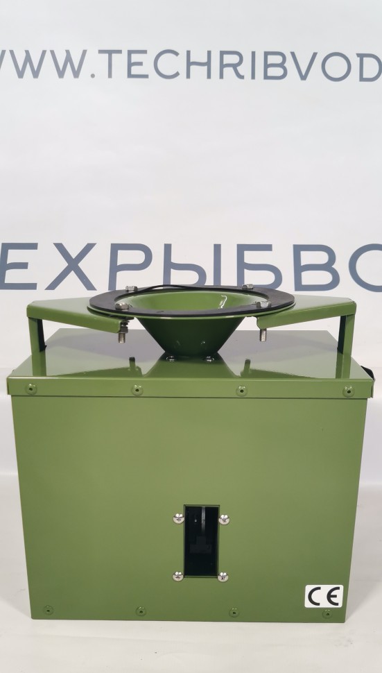 Фронтальная кормушка для открытых водоемов